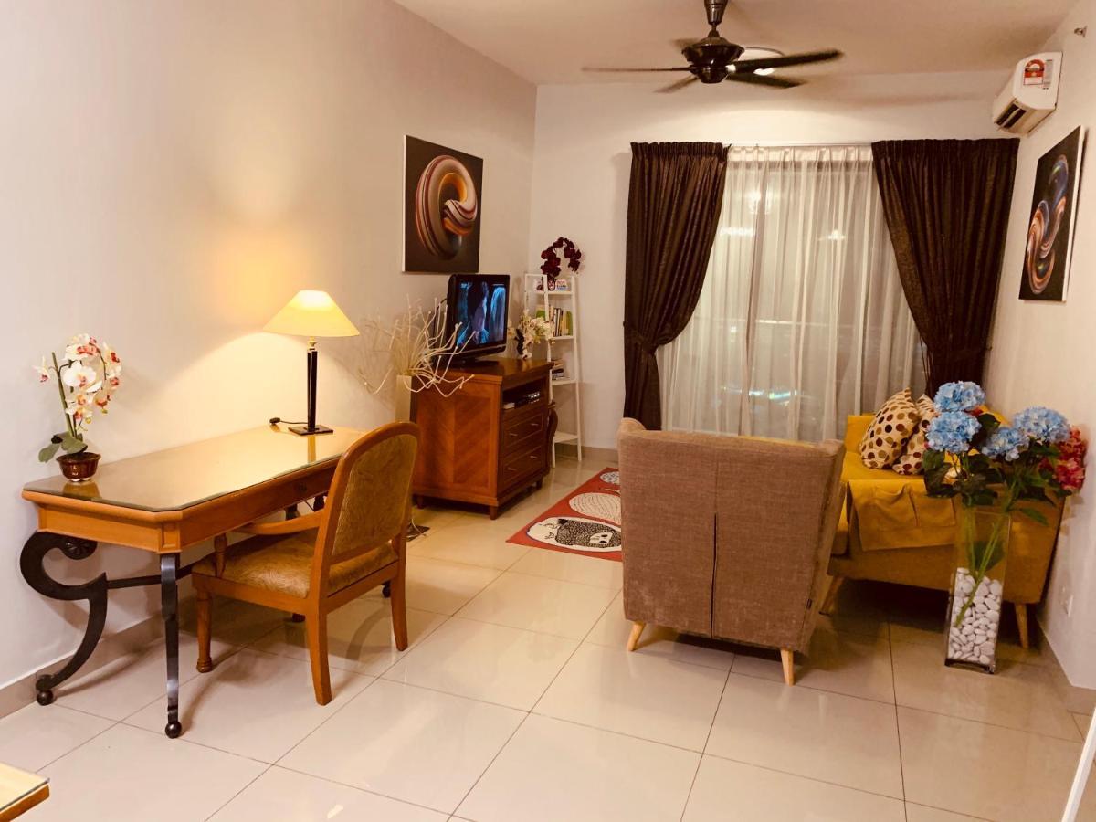 Skyview Univ360 Place Facing Mines Lake Apartment *